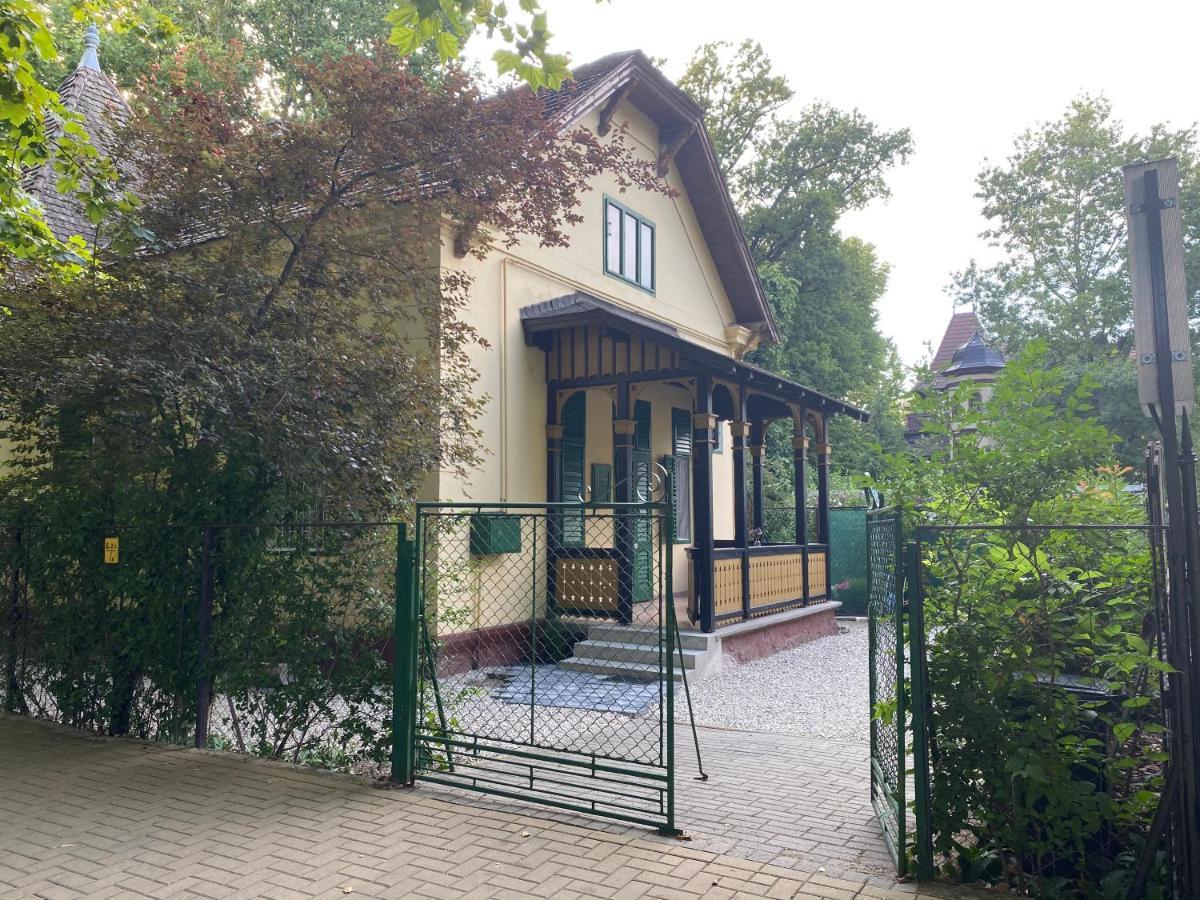 Апартаменты Apartman B Шиофок Экстерьер фото