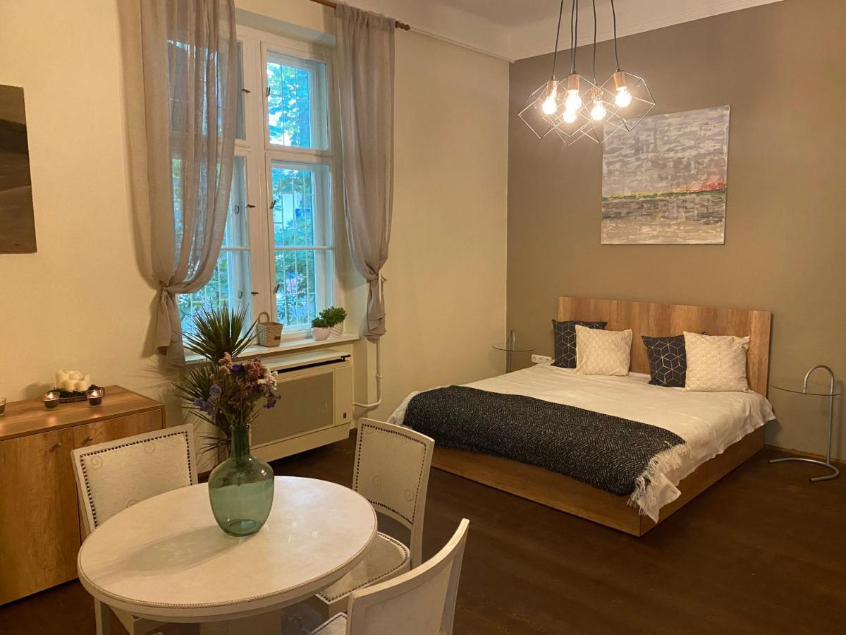 Апартаменты Apartman B Шиофок Экстерьер фото