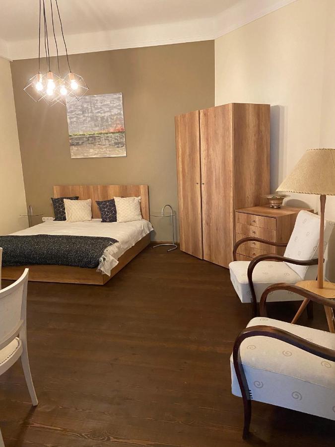 Апартаменты Apartman B Шиофок Экстерьер фото
